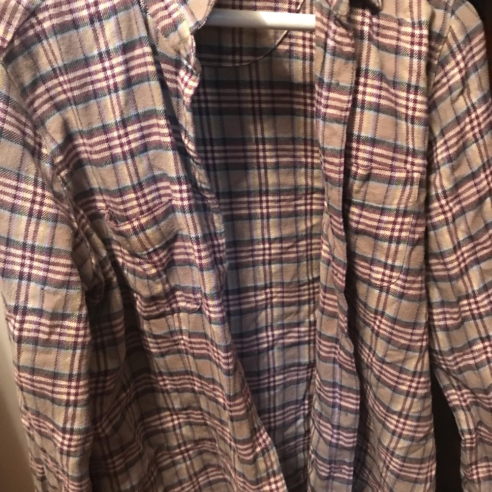 Women’s flannel shirt